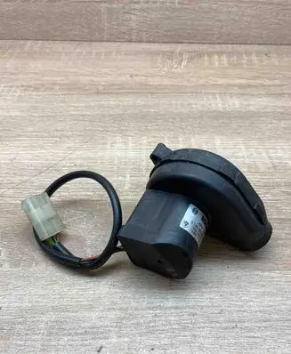 BMW 5 E39 Engine control unit/module fan 1745182 0130002831