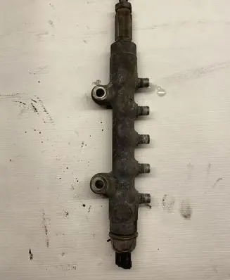Ford Transit Fuel main line pipe