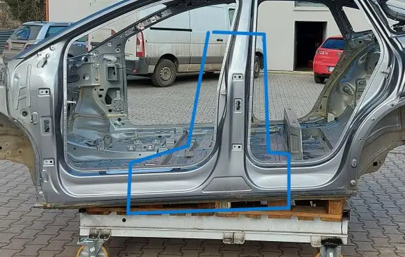 Audi Q4 Sportback e-tron Pillar (middle) 