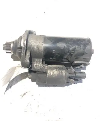 Volkswagen PASSAT B7 Starter motor