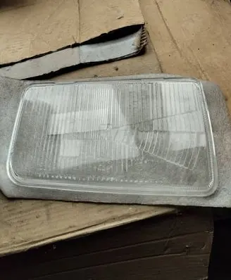 Ford Sierra Headlight/headlamp 9es126424001
