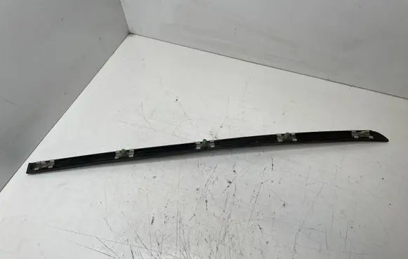 BMW 3 E46 Rear door trim (molding) 8208451