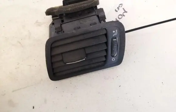 Volkswagen PASSAT B6 Dash center air vent grill 3c1819701e