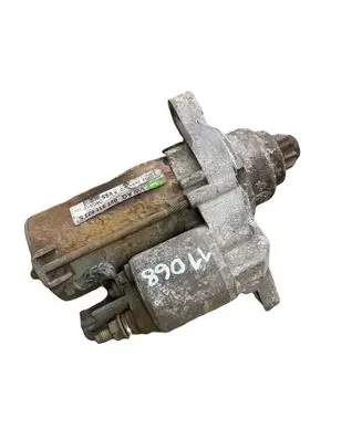 Volkswagen Golf V Starter motor 02T911023S