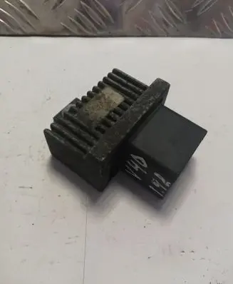 Volvo S40 Ignition relay 