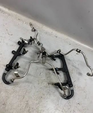 Audi Q7 4M Fuel main line pipe 06E133681L 06E133682C 06E906031