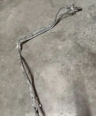 Ford Ranger Air conditioning (A/C) pipe/hose UR83