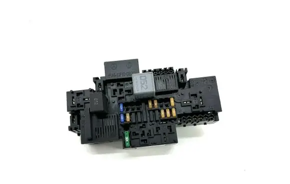 Mercedes-Benz C W205 Fuse module A2229063202