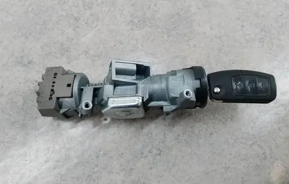 Ford Mondeo MK IV Ignition lock 3M513F880AE