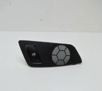 Skoda Octavia Mk2 (1Z) Dash center speaker trim cover 1Z1867436