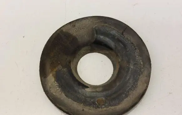 Volkswagen PASSAT B8 Front coil spring rubber mount 5Q0512149