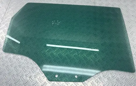 Seat Ateca Rear door window glass 575845026A