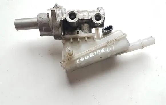 Ford Courier Master brake cylinder Y24653 0204803508