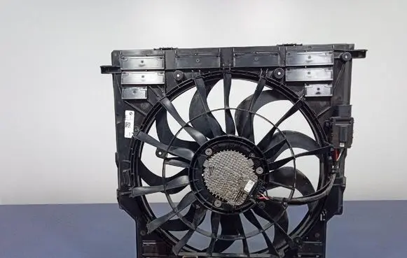 BMW X6 M Electric radiator cooling fan 8589042