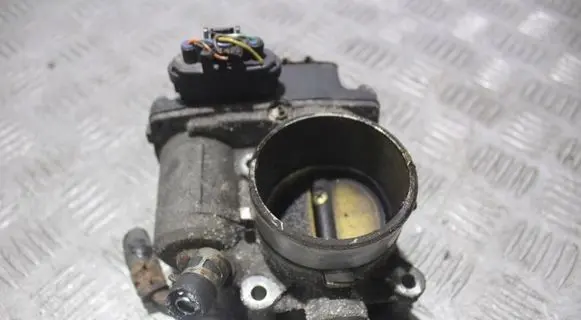 Mitsubishi Lancer X Throttle body valve 
