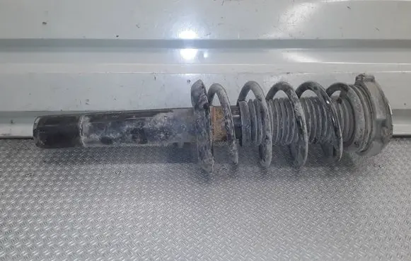 Volkswagen PASSAT B6 Front shock absorber with coil spring 
