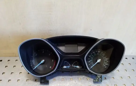 Ford Focus Speedometer (instrument cluster) BM5T10849DU