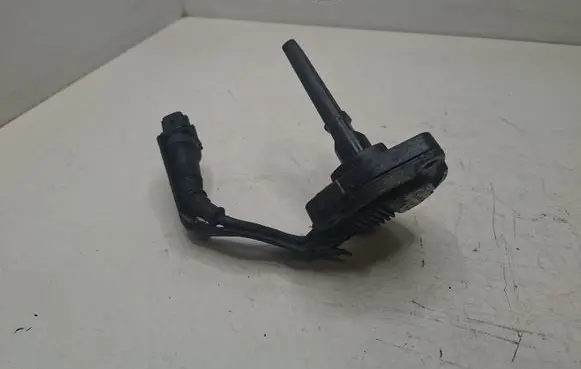 BMW 7 E38 Oil level sensor 00713400 433510