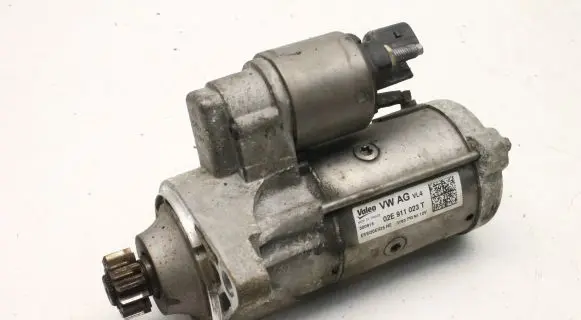 Volkswagen PASSAT B8 Starter motor 02E911023T