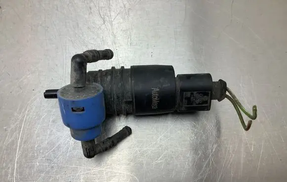 Audi A3 S3 8P Windscreen/windshield washer pump 1J0973722