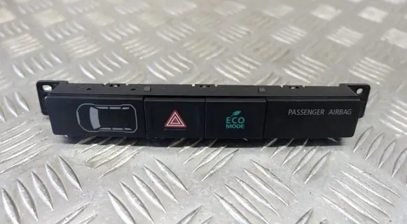 Mitsubishi Outlander A set of switches 8002B409