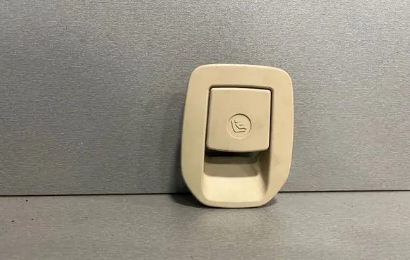 BMW 3 E92 E93 ISOFIX cover 6962764