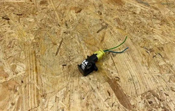 Volkswagen Golf VII Airbag deployment crash/impact sensor 5Q0959651