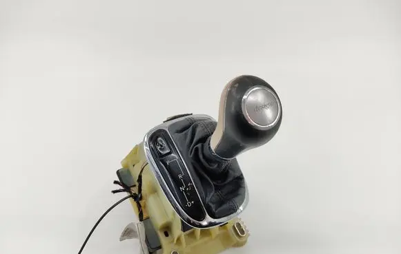 Mercedes-Benz CLK A209 C209 Gear shifter/selector A2032678524