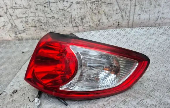 Hyundai Santa Fe Rear/tail lights 92402B000