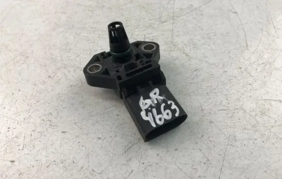 Volkswagen Jetta VI Air pressure sensor 03G906051E