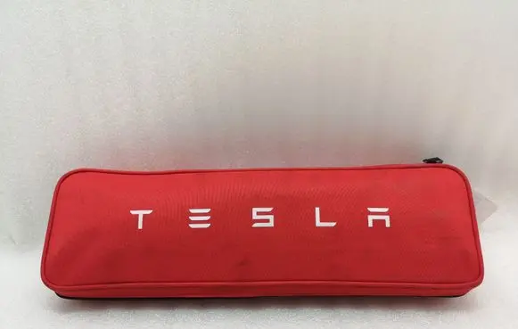 Tesla Model 3 First aid kit 147507600C