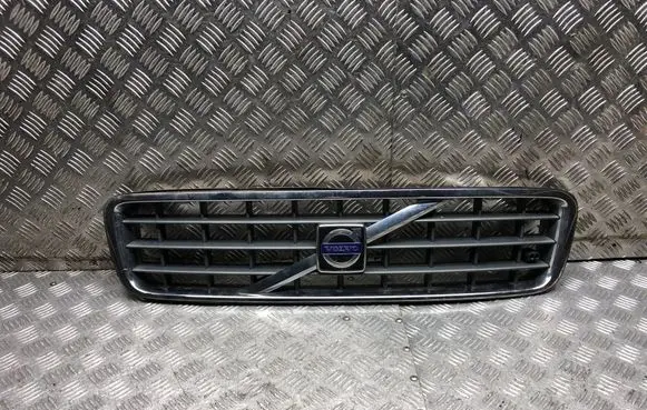 Volvo XC90 Front bumper upper radiator grill 30678980 30678983