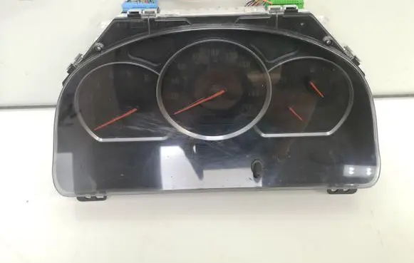 Suzuki Grand Vitara I Speedometer (instrument cluster)