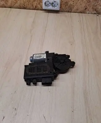 Citroen C4 Grand Picasso Front door window regulator motor 9654087880 400965C