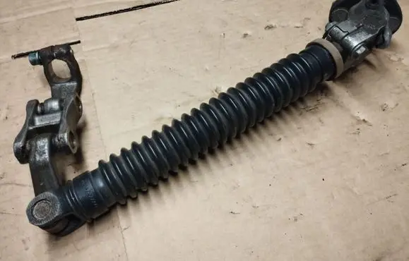 Chrysler Crossfire Steering column universal joint