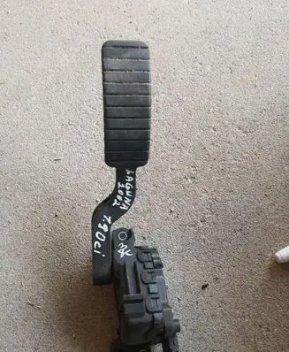 Renault Laguna II Accelerator throttle pedal 6PV00811900 8200002904