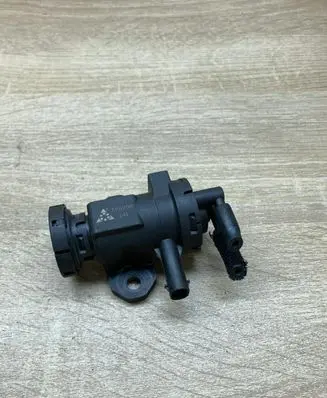 BMW 3 E90 E91 Turbo solenoid valve AV6200