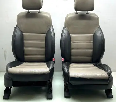 Seat set