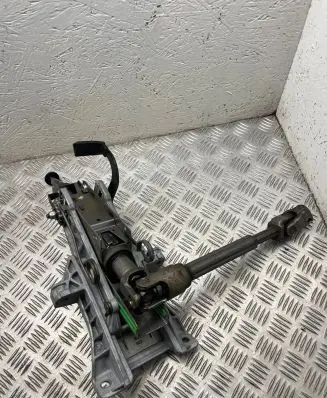Volvo S80 Steering wheel axle p30760937