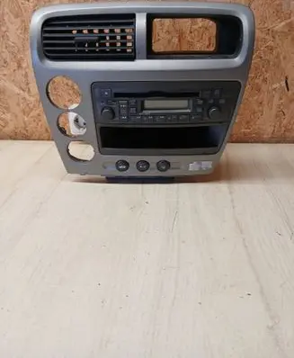 Honda Civic Radio/CD/DVD/GPS head unit 39101
