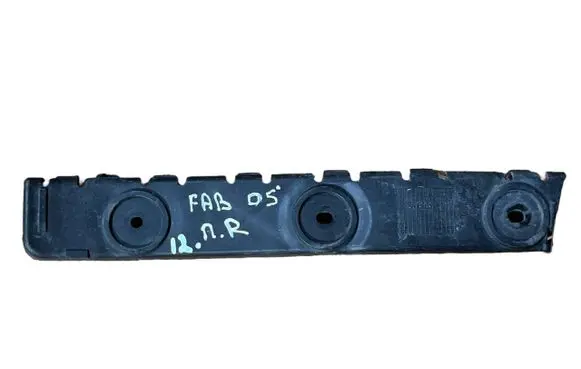 Skoda Fabia Mk1 (6Y) Front bumper mounting bracket 6Y0807184C