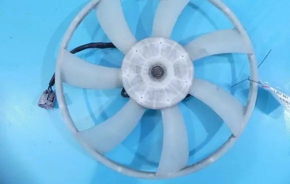 Toyota Sienna XL30 III Air conditioning (A/C) fan (condenser) 1680009371 IMPRK1257001