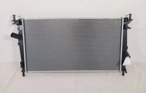 Ford Focus Coolant radiator 