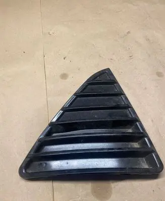 Ford Focus Front bumper lower grill