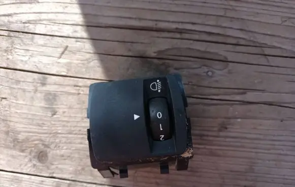 Renault Scenic IV - Grand scenic IV Headlight level height control switch 251902972R 1712070202