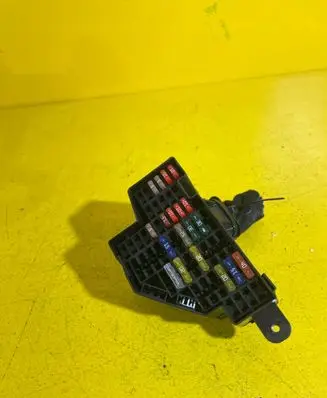 Volkswagen Scirocco Fuse box set RZ1R12P4K6