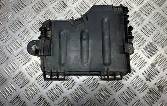 Audi A8 S8 D3 4E Fuse box cover 4E1937128