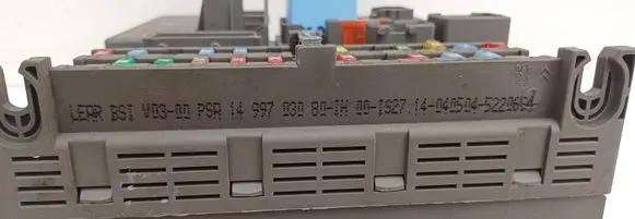 Peugeot 807 Fuse box set 149970308