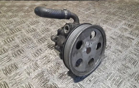 Audi A4 S4 B6 8E 8H Power steering pump 8e0145153e