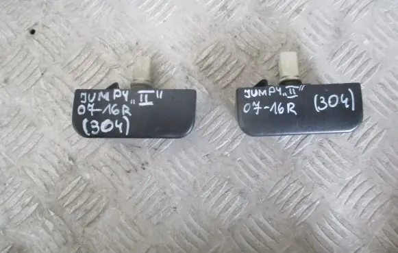 Citroen Jumpy Trunk door license plate light bar 